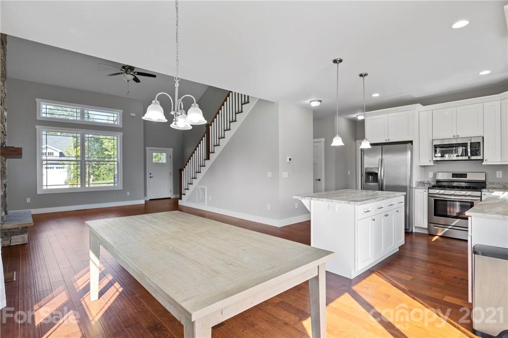 331 Driftwood Lane Mills River NC 28759