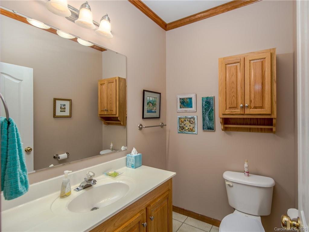 105 Farm Valley Court Weaverville NC 28787