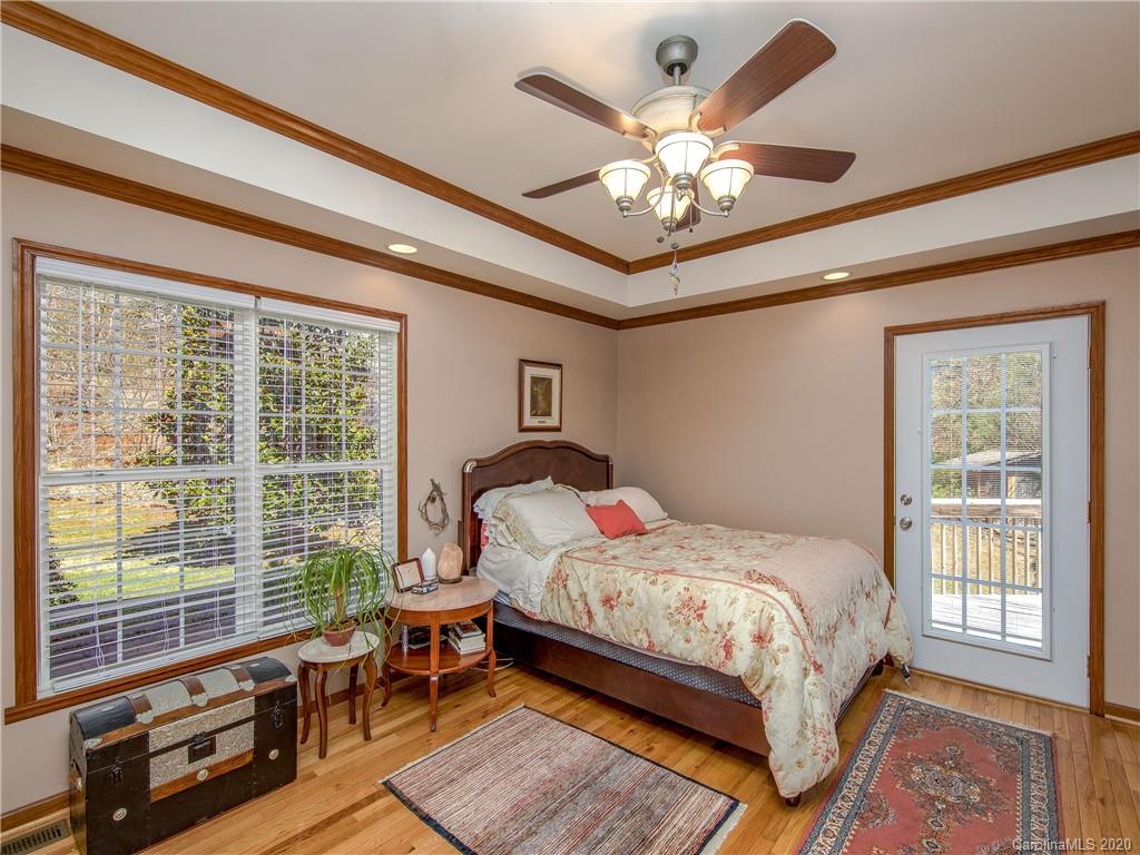 105 Farm Valley Court Weaverville NC 28787