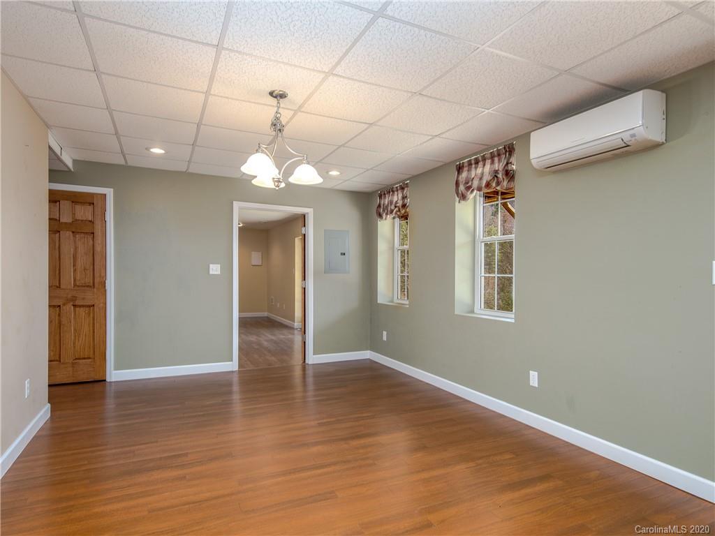 105 Farm Valley Court Weaverville NC 28787