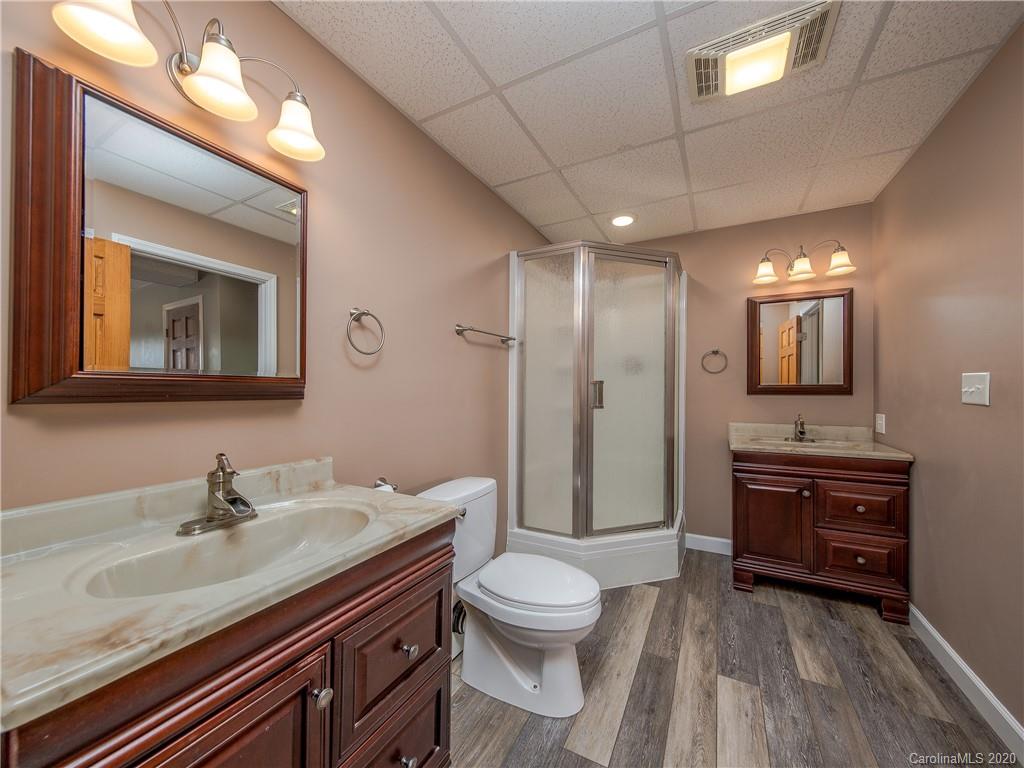105 Farm Valley Court Weaverville NC 28787