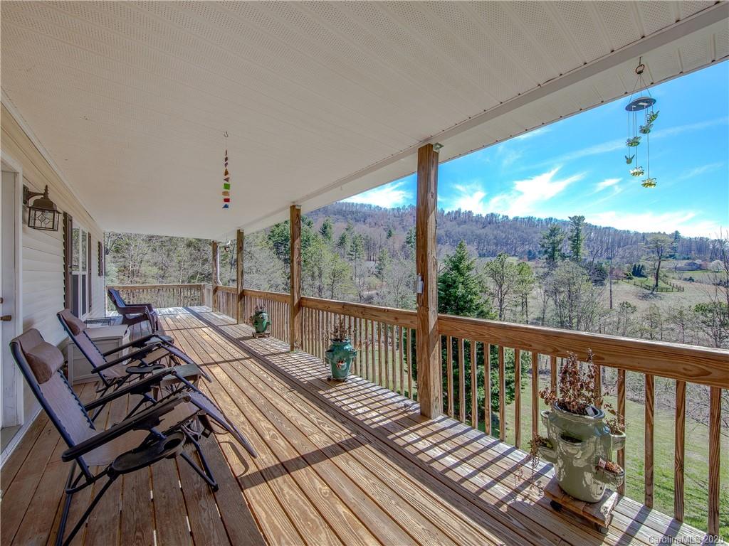 105 Farm Valley Court Weaverville NC 28787