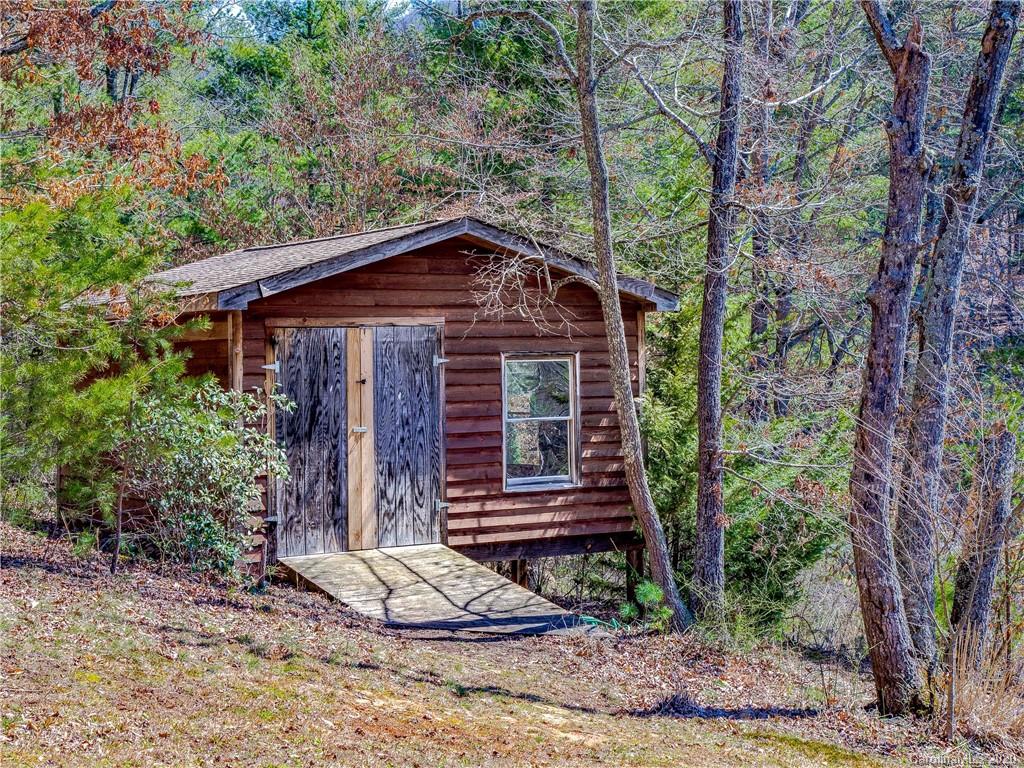 105 Farm Valley Court Weaverville NC 28787