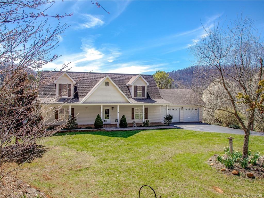 105 Farm Valley Court Weaverville NC 28787