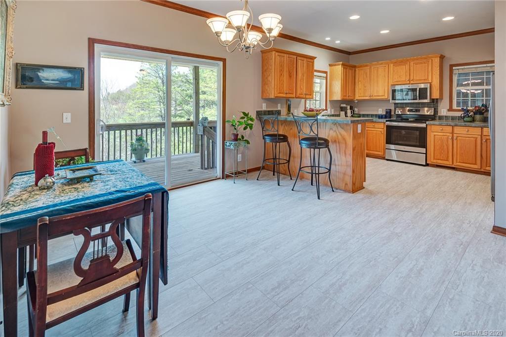 105 Farm Valley Court Weaverville NC 28787