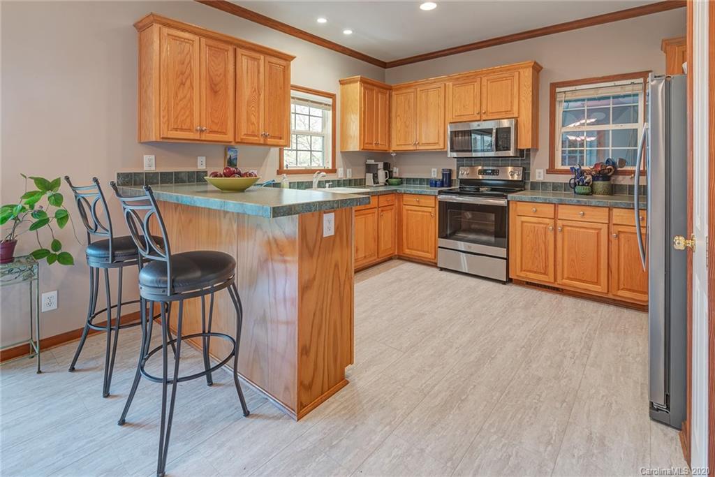 105 Farm Valley Court Weaverville NC 28787