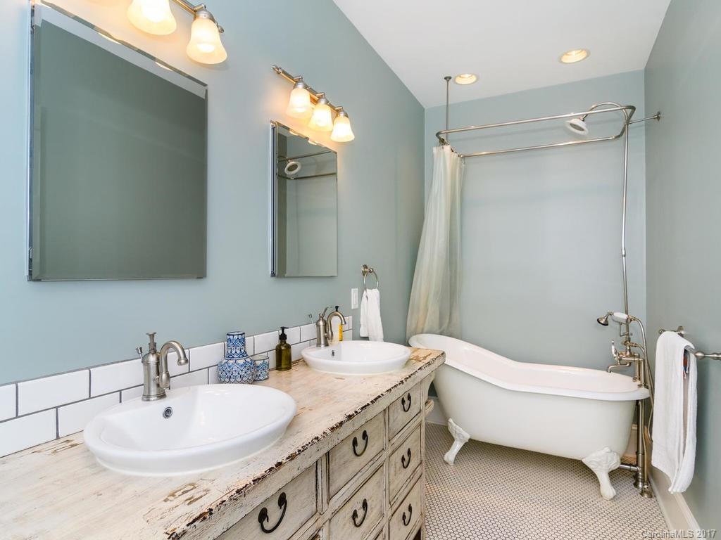 21 Austin Avenue Asheville NC 28801
