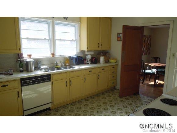 47 Bear Creek Road Asheville NC 28806