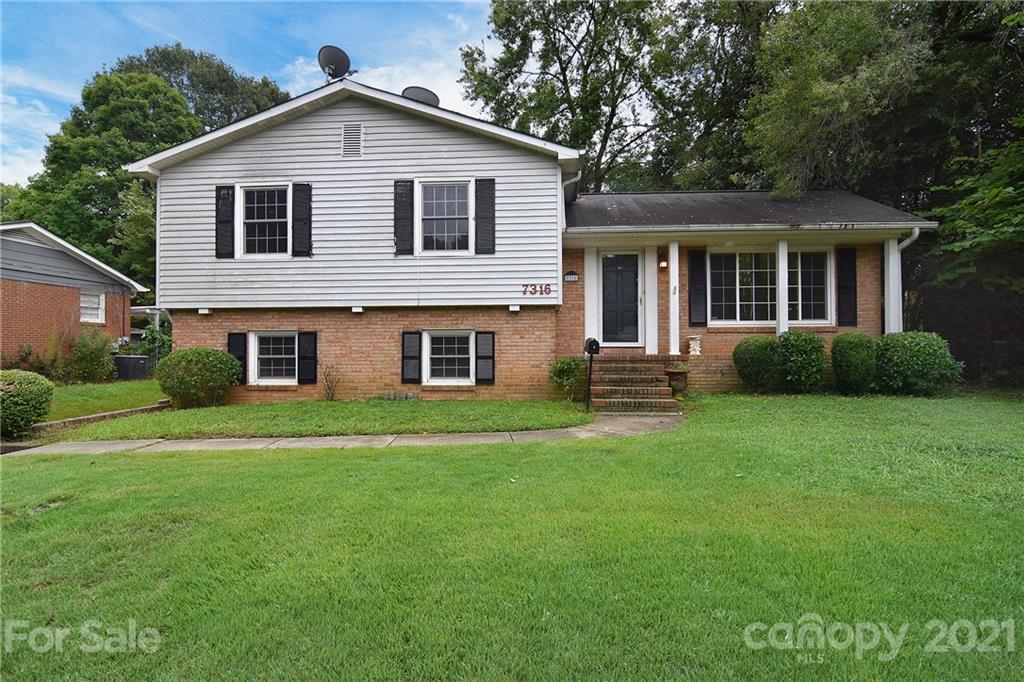 7316 Woodstream Drive Charlotte NC 28210