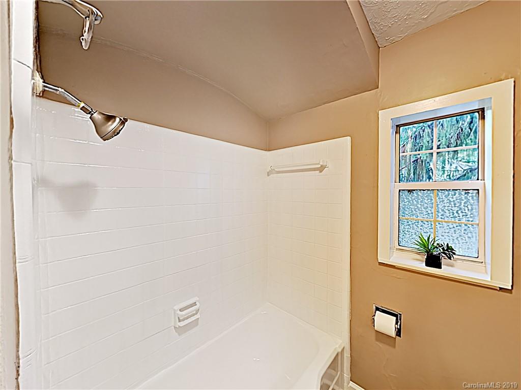 11 Tarheel Lane Brevard NC 28712