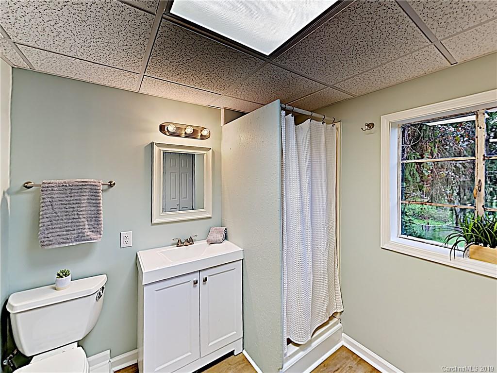 11 Tarheel Lane Brevard NC 28712