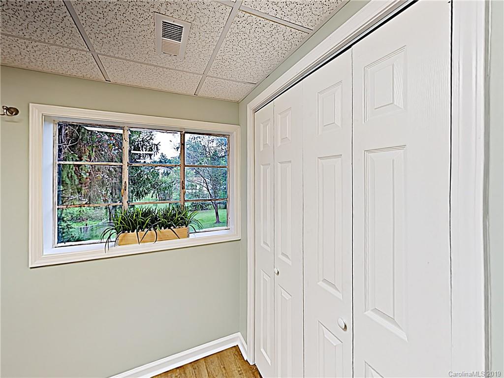 11 Tarheel Lane Brevard NC 28712