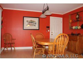 28 Poplar Creek Drive Asheville NC 28805