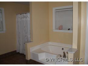 28 Poplar Creek Drive Asheville NC 28805