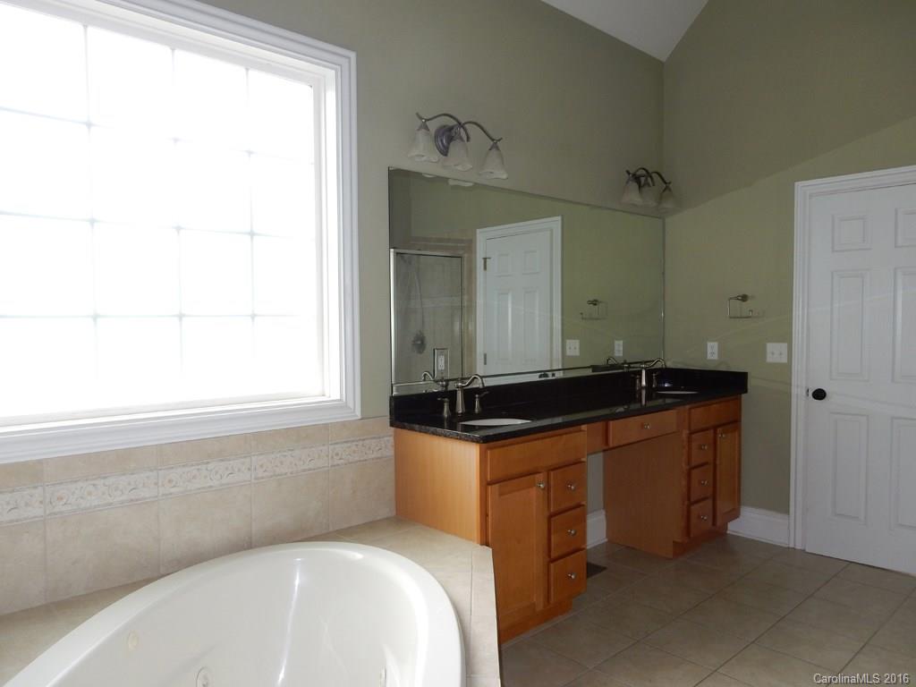 21 Rose Of Sharon Way Candler NC 28715