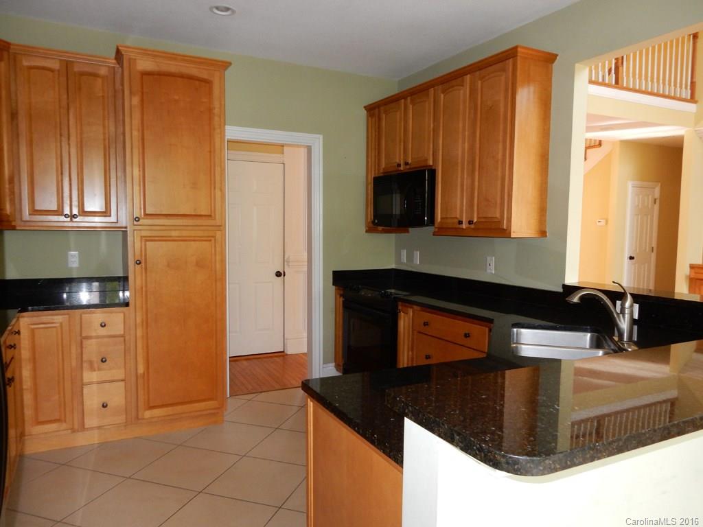 21 Rose Of Sharon Way Candler NC 28715