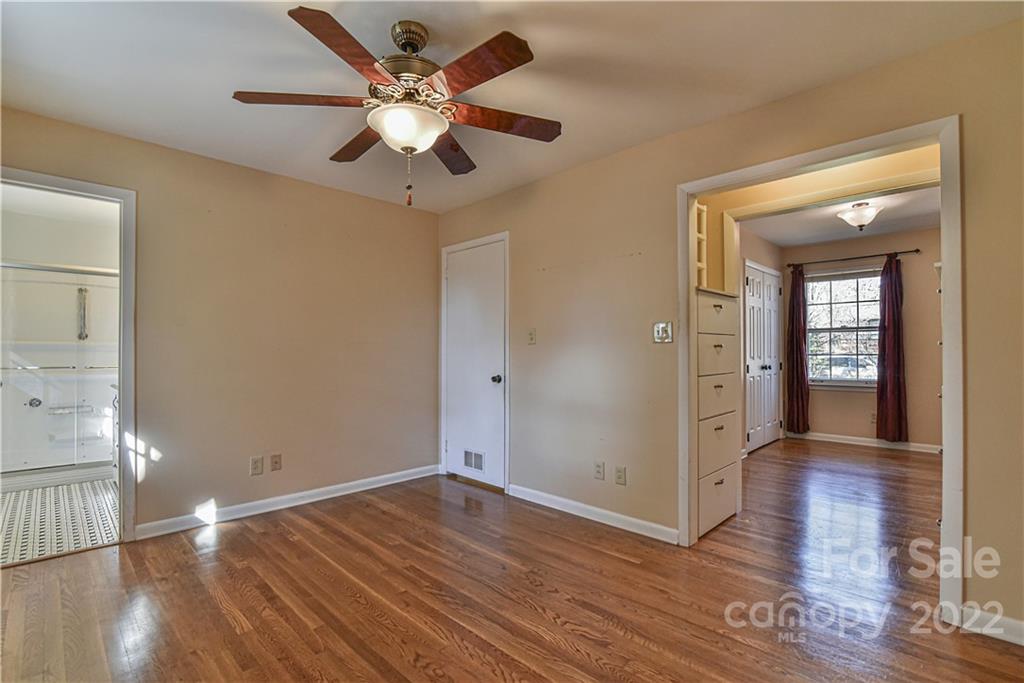 236 Richmond Hill Drive Asheville NC 28806