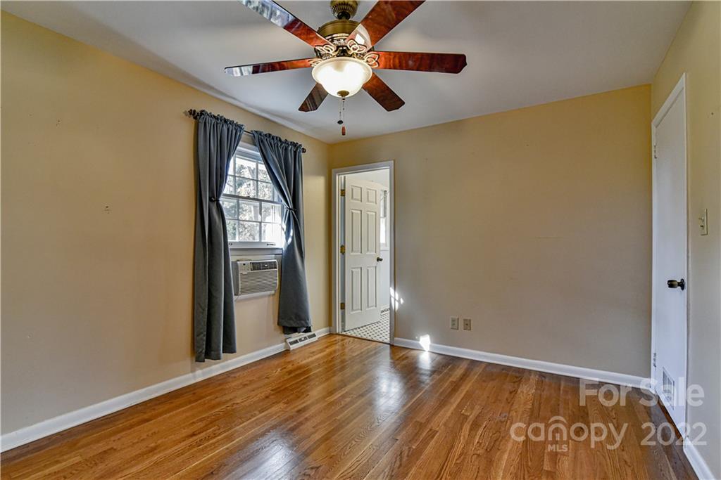236 Richmond Hill Drive Asheville NC 28806