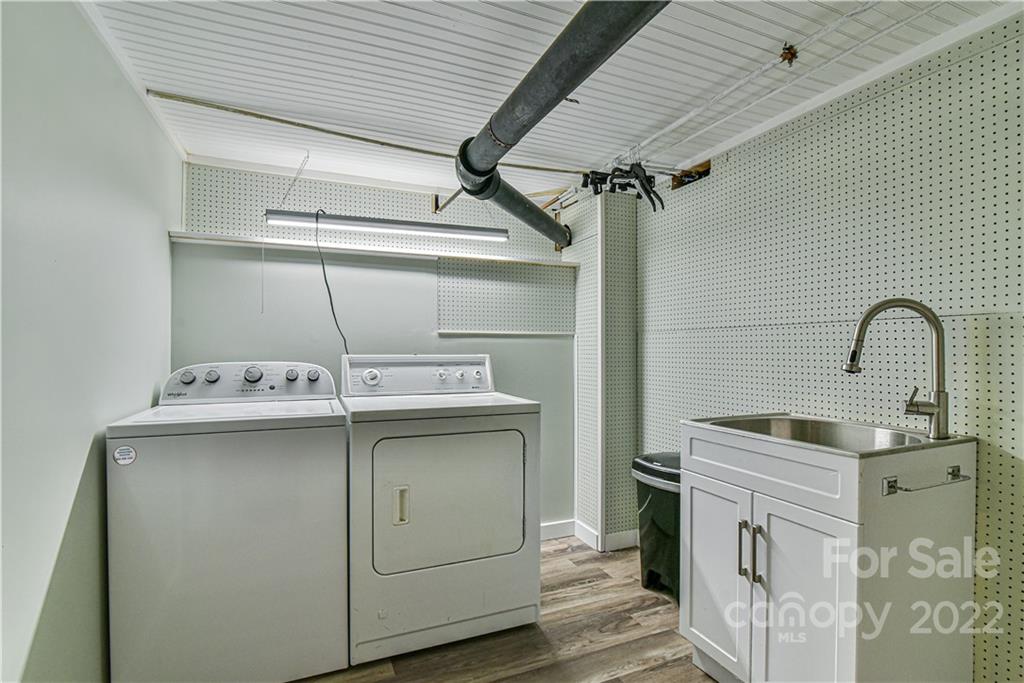 236 Richmond Hill Drive Asheville NC 28806