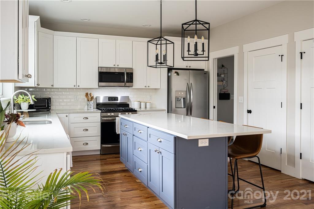 82 Frances Street Asheville NC 28806