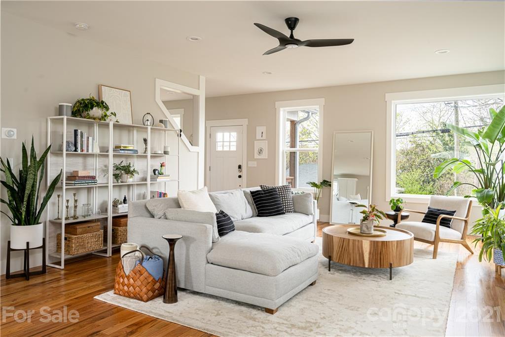 82 Frances Street Asheville NC 28806