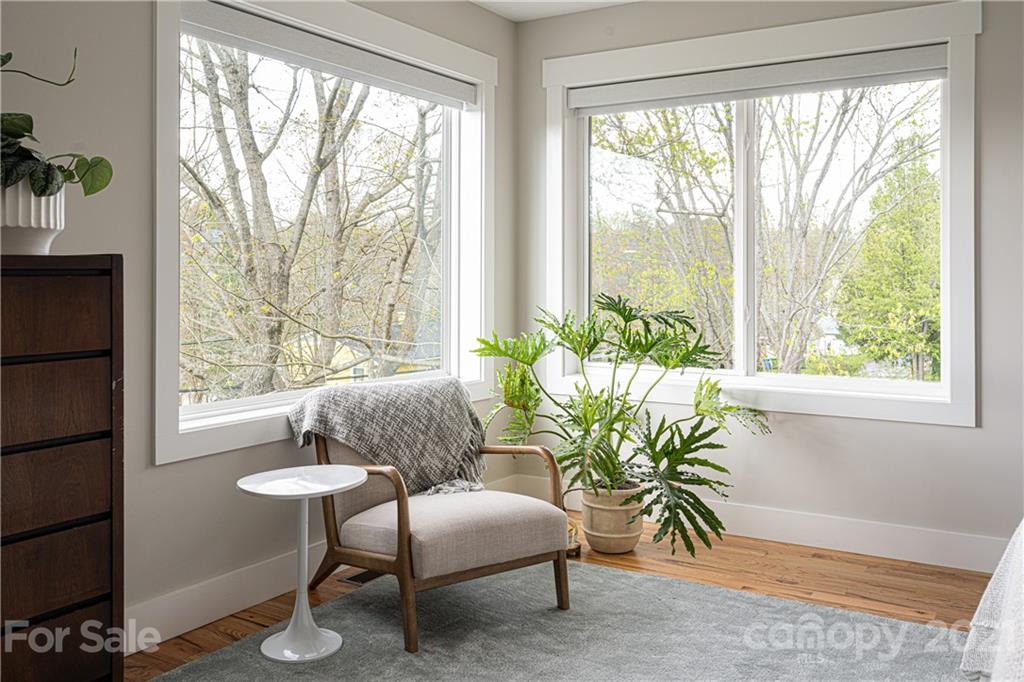82 Frances Street Asheville NC 28806