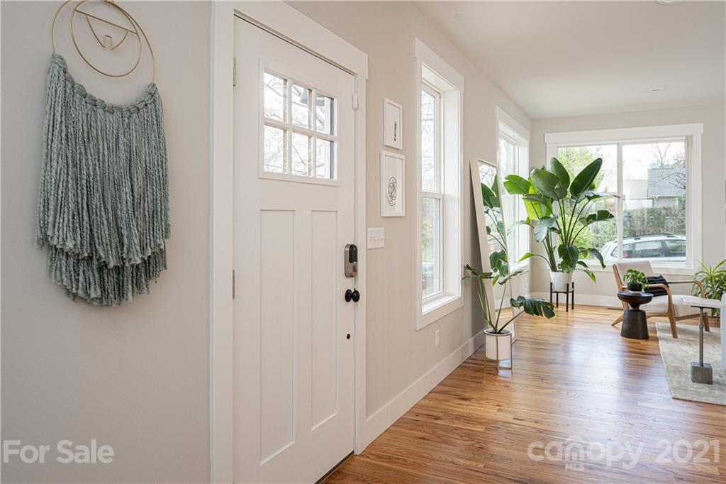 82 Frances Street Asheville NC 28806