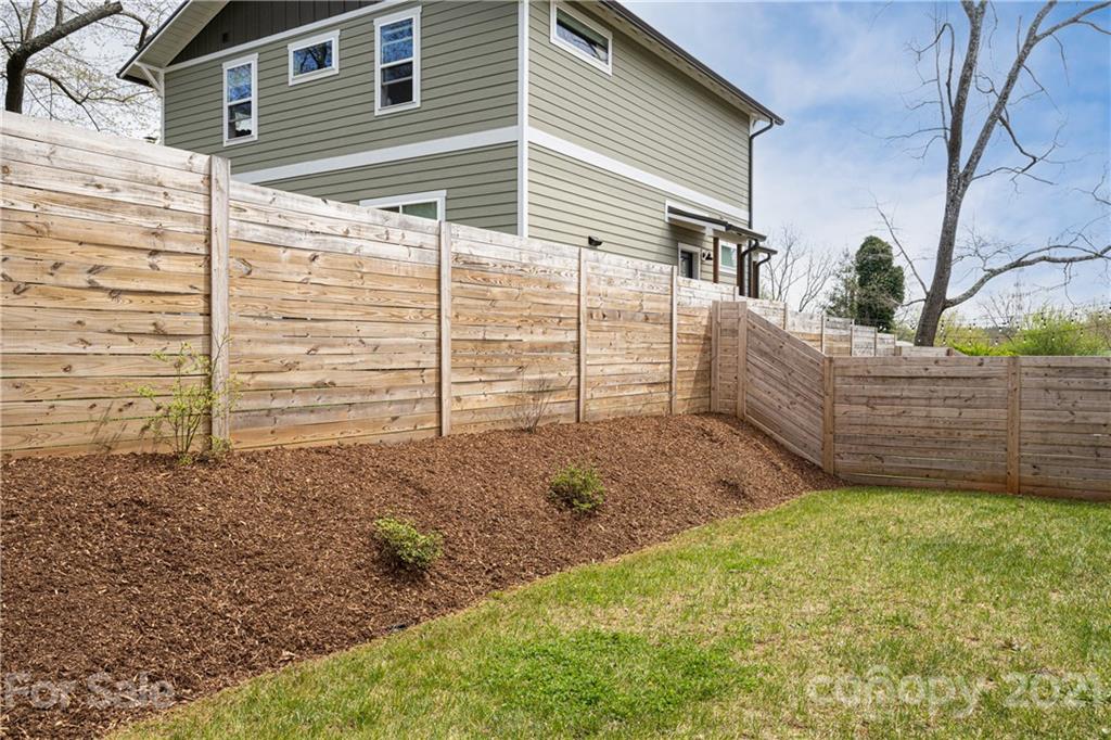 82 Frances Street Asheville NC 28806