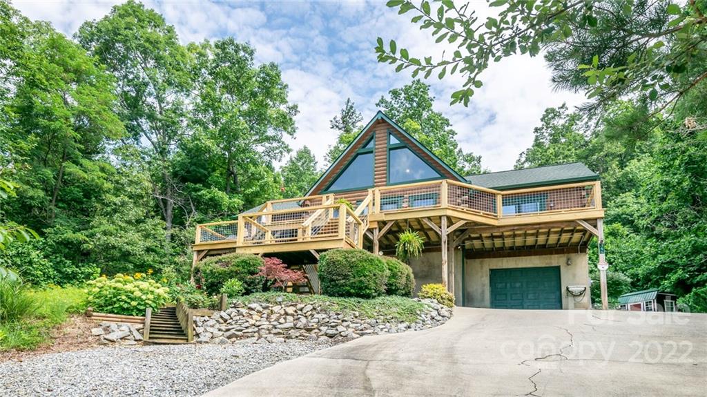 348 Hawks Point Drive Zirconia NC 28790