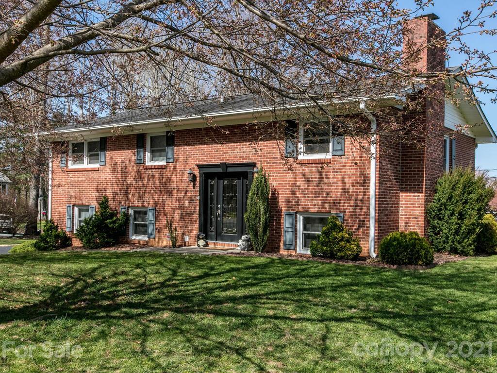 East Flat Rock NC Listing ID Car3720222