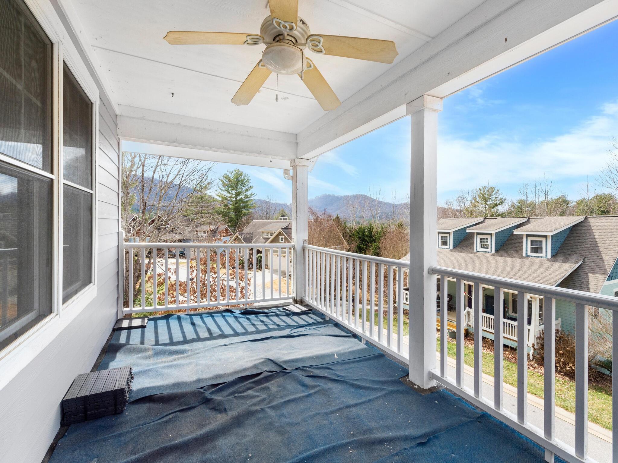 17 Oakhaven Terrace Asheville NC 28803