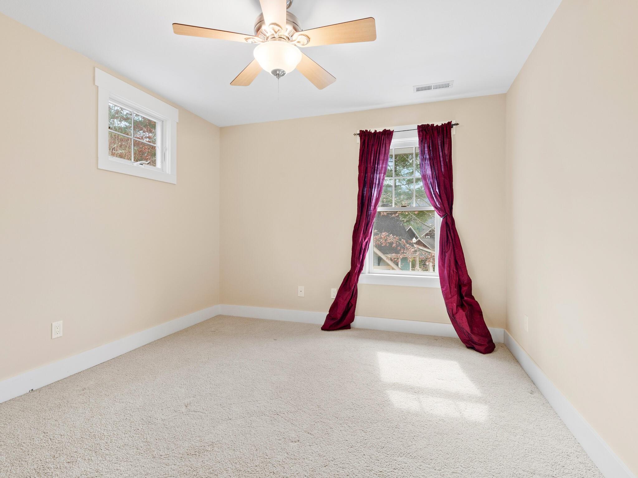 17 Oakhaven Terrace Asheville NC 28803