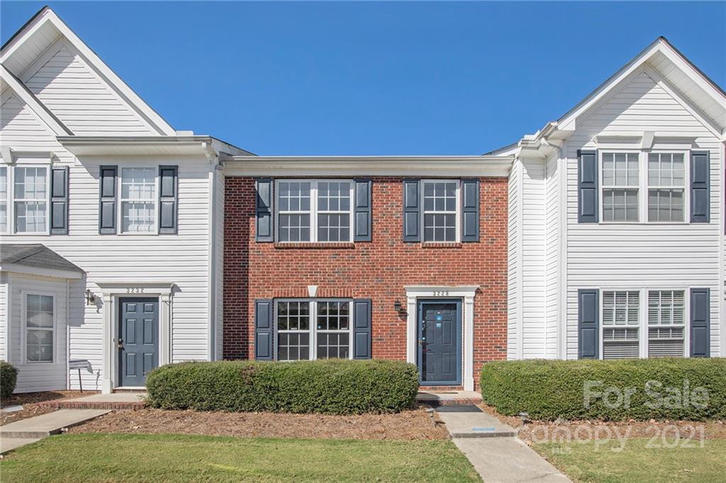3228 Barons Court Road Charlotte NC 28213