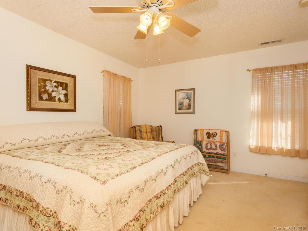 17 Robin Way Candler NC 28715