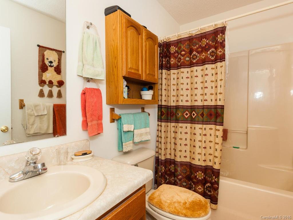 17 Robin Way Candler NC 28715