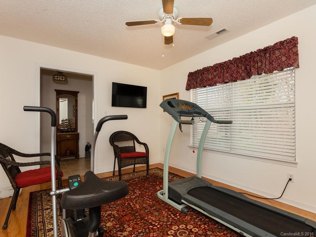 17 Robin Way Candler NC 28715