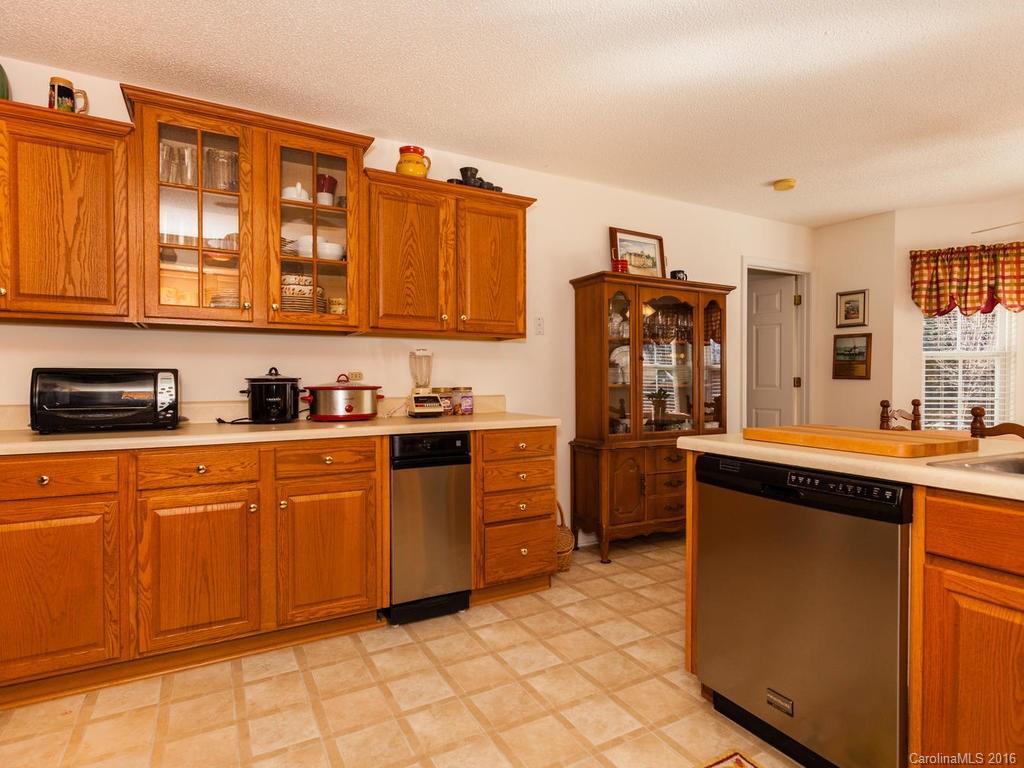 17 Robin Way Candler NC 28715