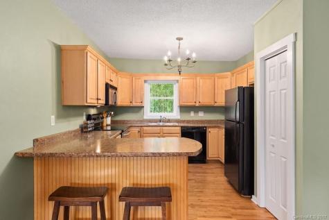 24 Richie Street Asheville NC 28801