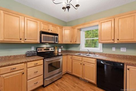 24 Richie Street Asheville NC 28801