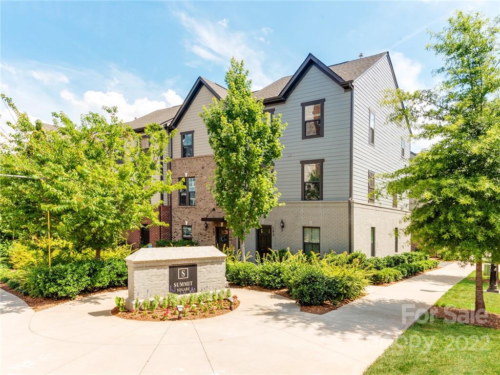 189 W Summit Avenue Charlotte NC 28203
