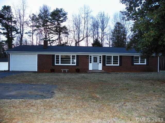 2305 Country Club Road Lincolnton NC 28092