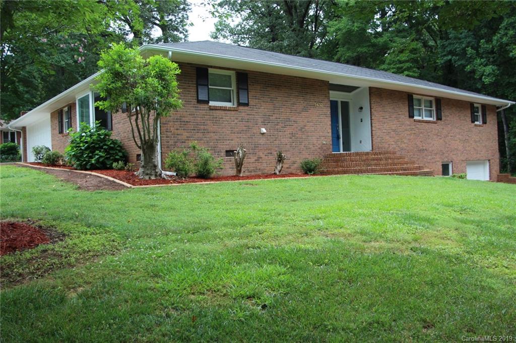 9432 Fairlane Drive Charlotte NC 28214