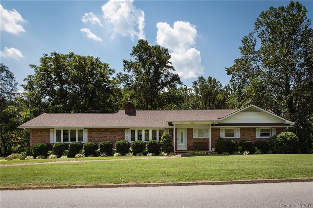 28 Mayfair Drive Candler NC 28715