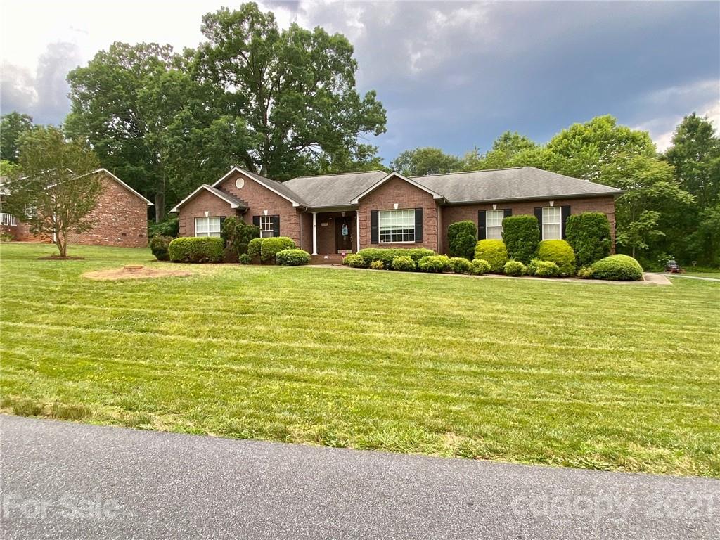 3043 38th Avenue Lane NE Hickory NC 28601