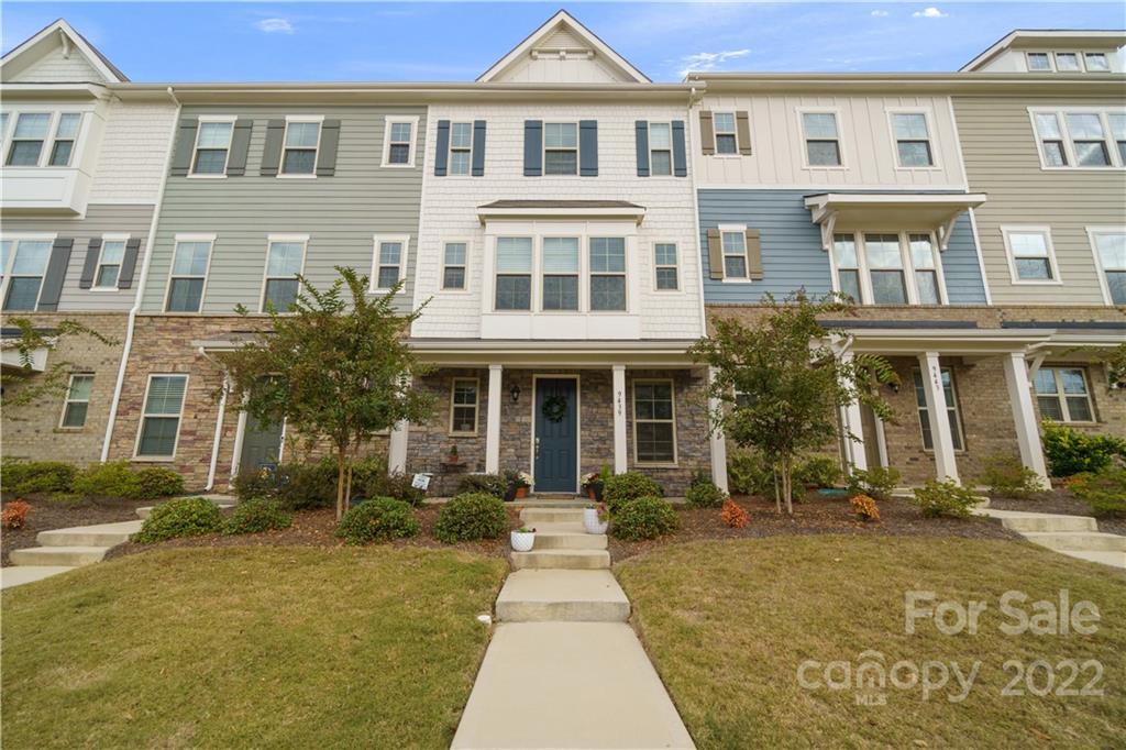 9439 Ainslie Downs Street Charlotte NC 28273