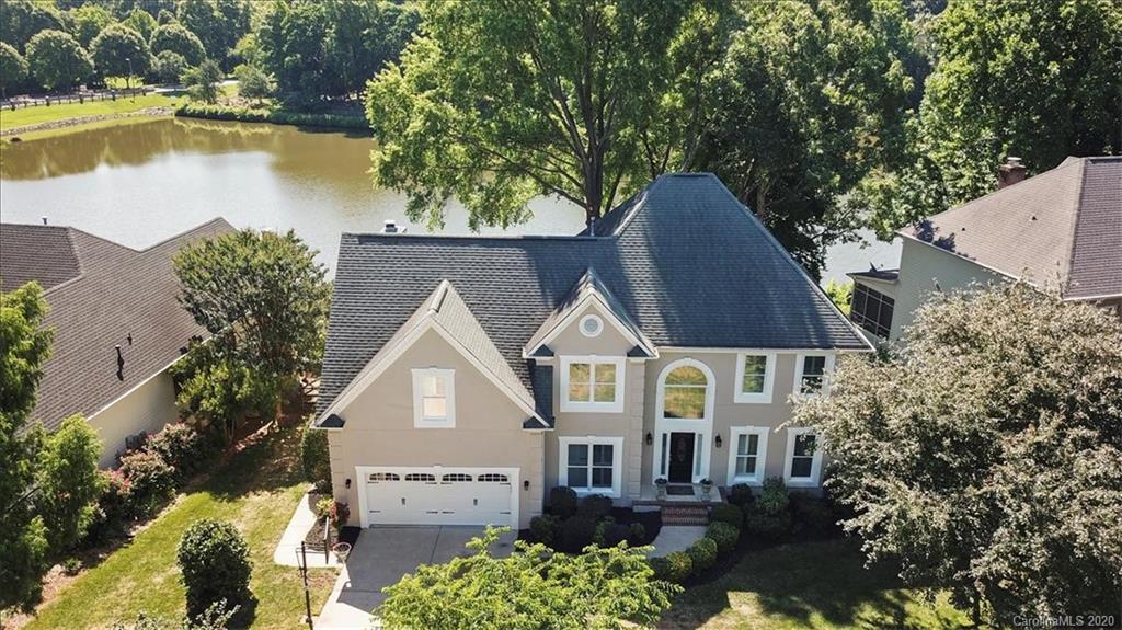 4915 Foxbriar Trail Charlotte NC 28269