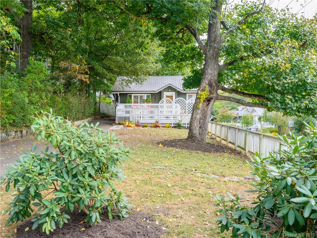 124 Evelyn Place Asheville NC 28801