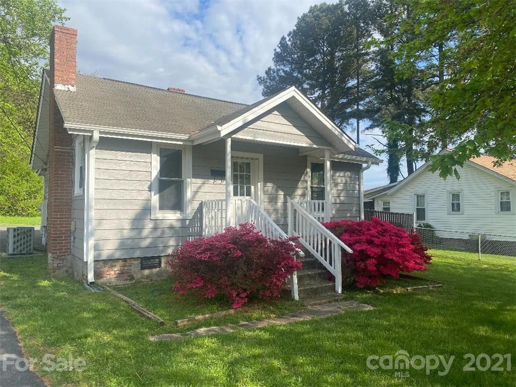 986 20th Street NE Hickory NC 28601