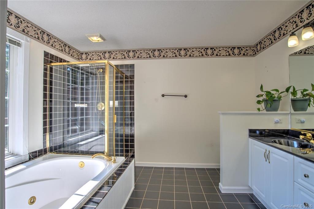 5 Westmont Drive Asheville NC 28806