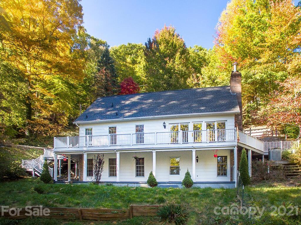 135 Layfield Drive Waynesville NC 28786